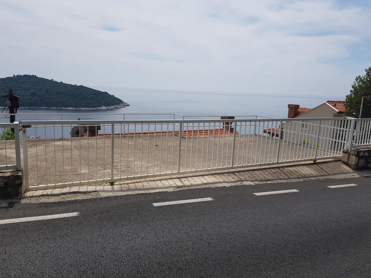 Apartment Dove With Sea View And Free Parking Dubrovnik Exterior photo